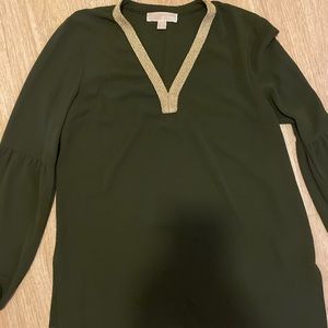 🌾🍃Olive green MK blouse🍃 🌾